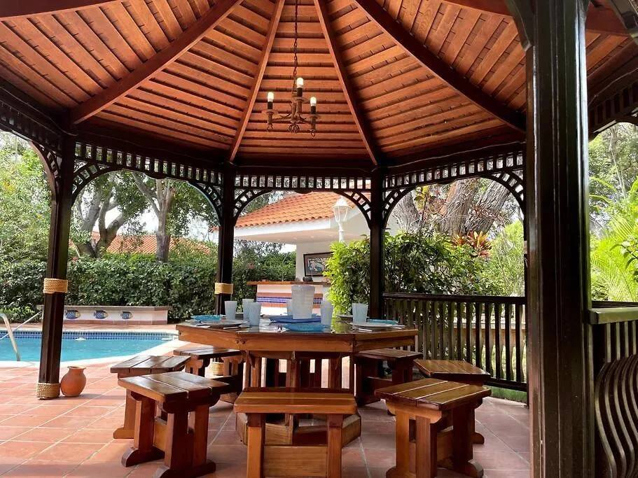 Grand Mahaai Villa Willemstad